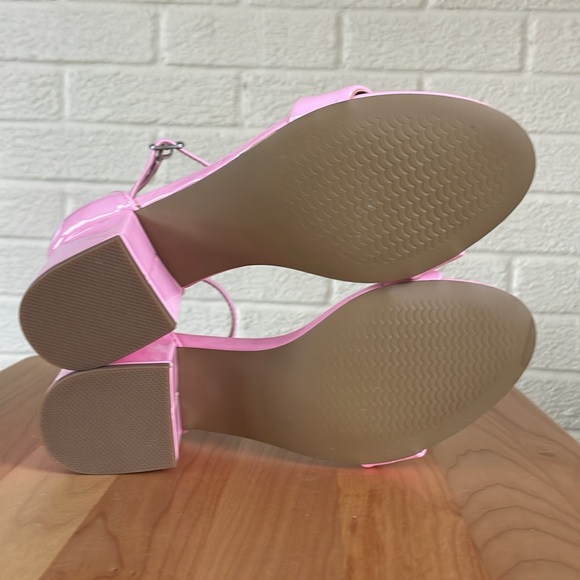 Steve Madden Irenee Pink Ankle Strap Block Heels Size 5.5 - Picture 9 of 17